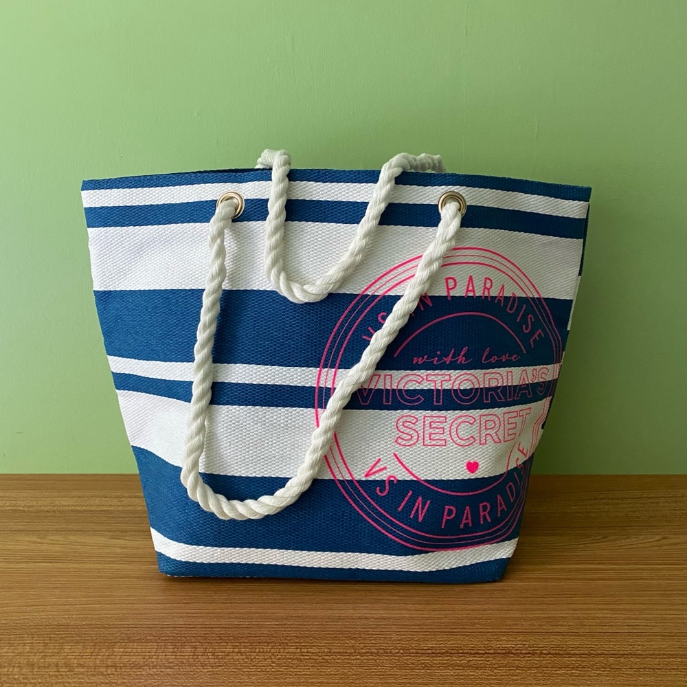 NWOT Victoria’s Secret beach tote.